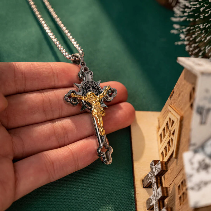 Crucifixo Exorcista de São Bento