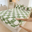 Capa de Colchão Peluciada Impermeável (Compre 1 Leve 2 + 2 Fronhas de Brinde)