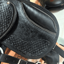 Sela Infantil Com Aba Reibaixada Preta