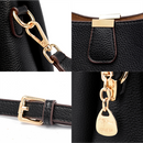 Bolsa Feminina em Couro Legítimo - Elizabeth