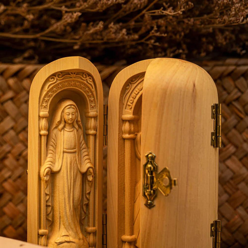 Mini Altar de Oração Católico - Esculpido à Mão