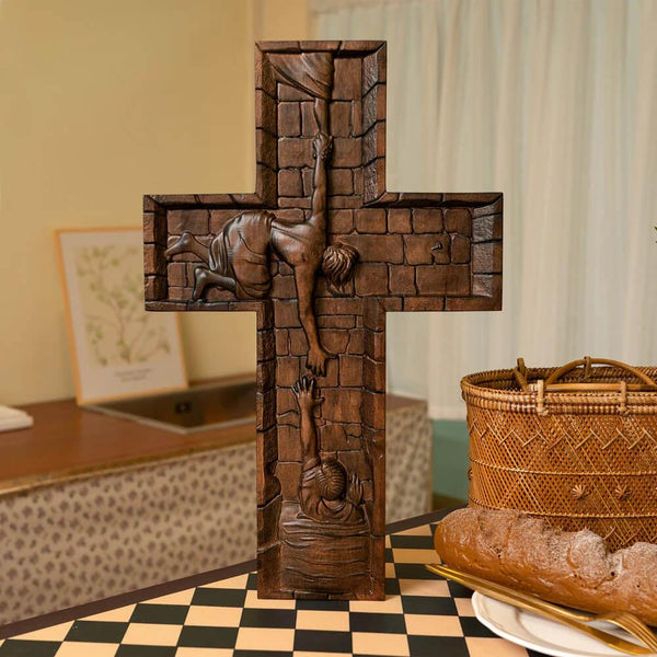Cruz Salvador Jesus - Esculpida em Madeira Natural