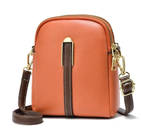 Bolsa Compacta Feminina em Couro Legítimo - Serena