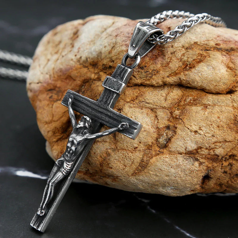 Colar Jesus Cristo Crucificado Vintage