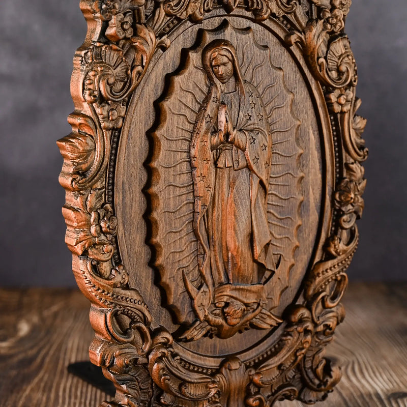 Escultura Nossa Senhora de Guadalupe de Madeira